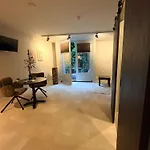 De Meuleberg Boutique *